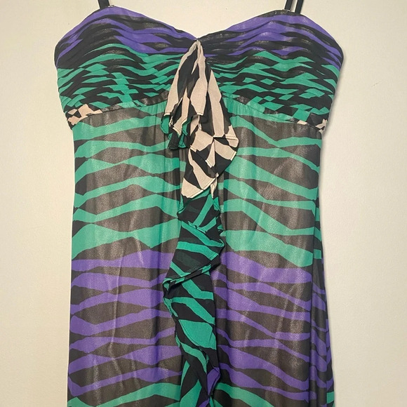 BCBGMaxAzria silk chiffon ruffle front strapless maxi dress with train size 0 - Picture 2 of 7